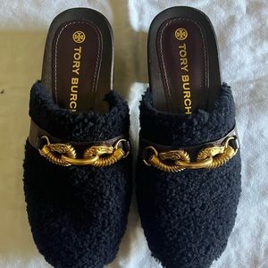Tory Burch “JESSA” Genuine Shearling Clog NWOB SZ 5.5